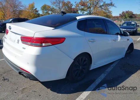 2016 Kia Optima Ex z USA, uszkodzony, nr VIN 5XXGU4L30GG004137